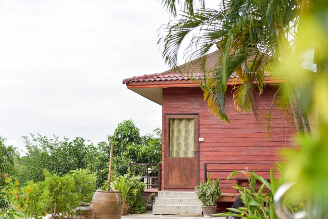 Hotel Onvara Place Phra Nakhon Si Ayutthaya Zewnętrze zdjęcie